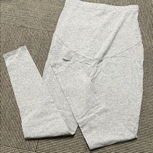 Time and Tru Heather Gray Maternity Leggings